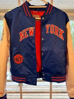 NY Knicks Cropped Varsity Jacket Mitchell & Ness Women’s L NBA